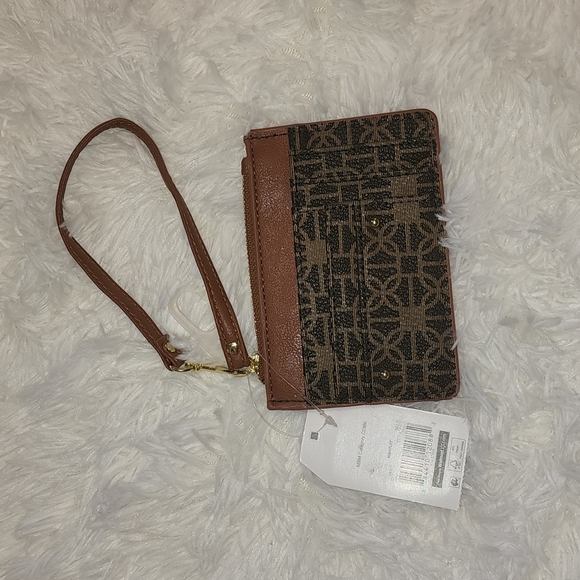 Time and Tru Accessories - Time and Tru compact credit card wristlet